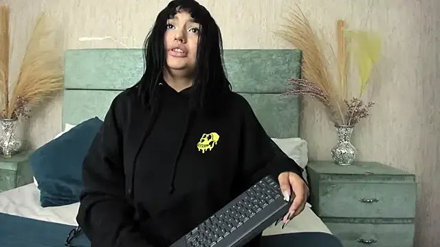 NaomySakura on StripChat