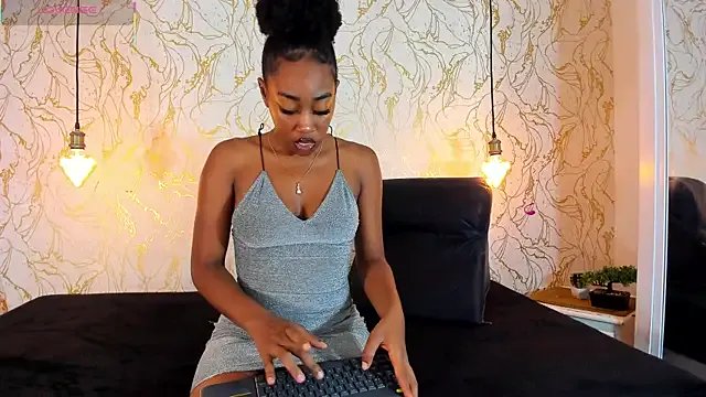 NATALIE_PARKERR on StripChat 