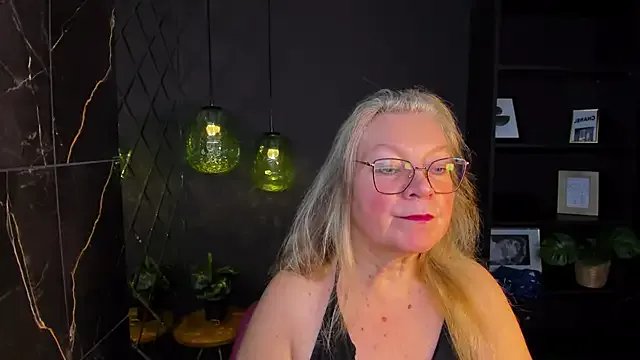 NataliMellow on StripChat 