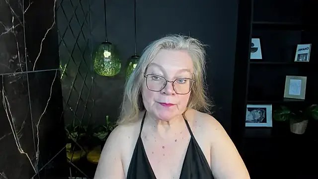 NataliMellow on StripChat 