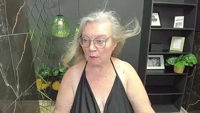 NataliMellow on StripChat 