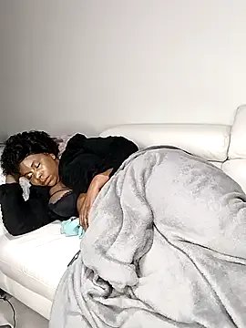 Nattybae009 on StripChat