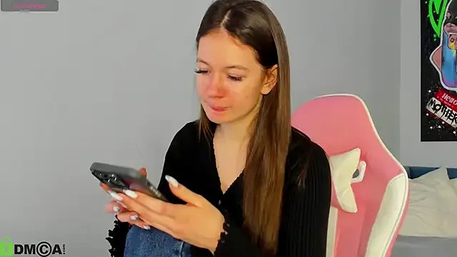 Nicole_Charm on StripChat