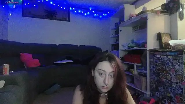 NovaLove2002 on StripChat