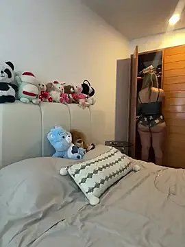 oriana_zoeee — Naked