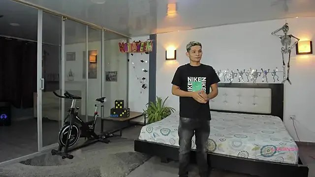 Playhardsexx on StripChat