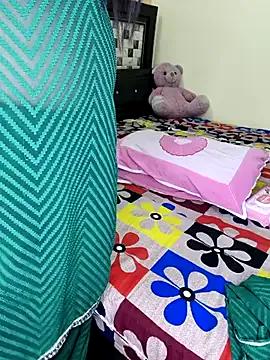 PRIYA_22 — Doggy style with Nude oiling Ass -16****