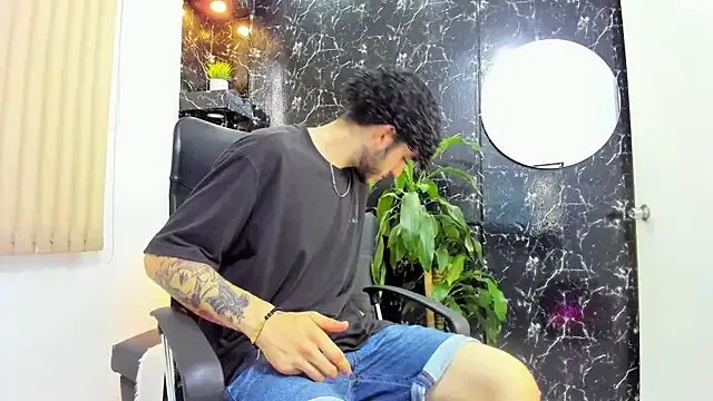 Rafael_Mendezz on StripChat 