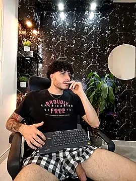 Rafael_Mendezz on StripChat 