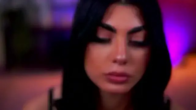 RavennaDArcy on StripChat