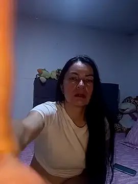 renata_hot1 on StripChat