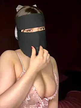 RooVaaN-Xx on StripChat 