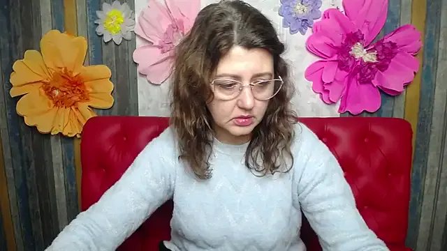 RoseHille on StripChat