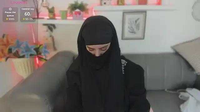 salma_arabicc — 1 finger  in pussy