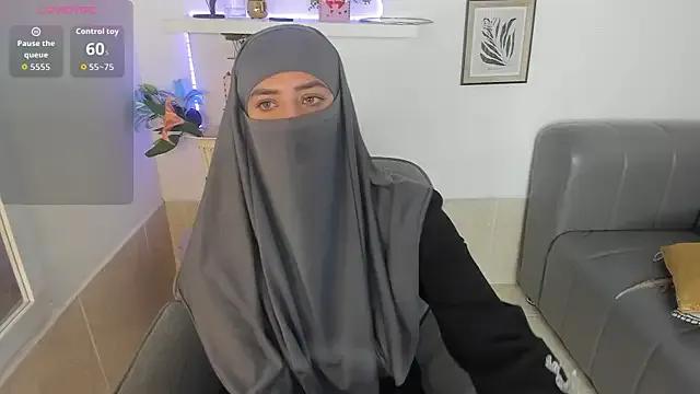 salma_arabicc — slap clit