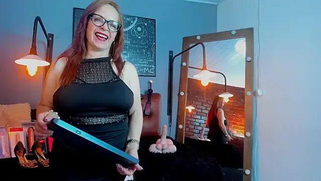 Samantha_mature56 — Get naked + oil body+ 10 sec control
