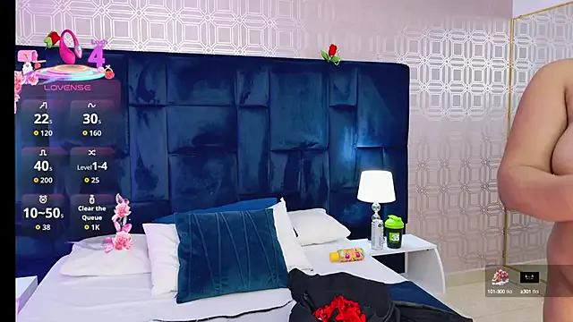 Sara_Desire on StripChat 