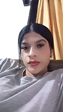 saray_reesee on StripChat