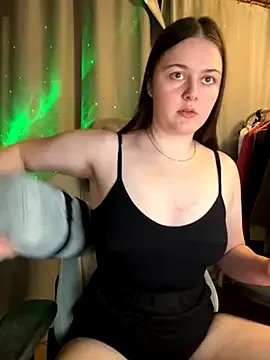 Sasha_Kitten on StripChat 