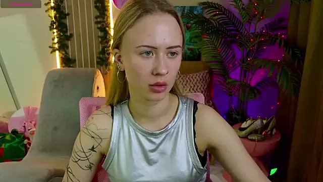 SashaBrooks on StripChat 