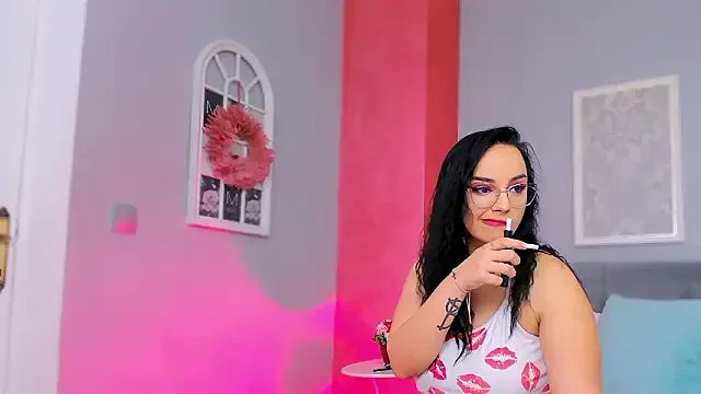 ScarletVex on StripChat