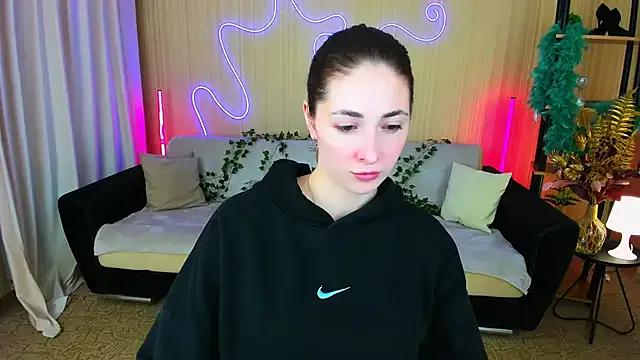 SensitiveSooul — dancing in a bodysuit 