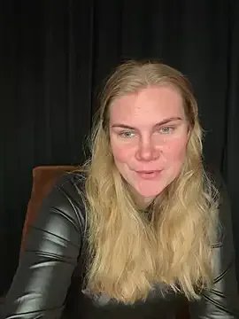 SexyBlondJoanna on StripChat