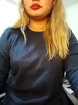 Shreshtha_sasha on StripChat