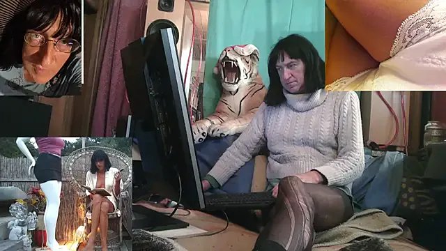 SissiDomination on StripChat 