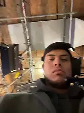 StrokingDaddy4 on StripChat