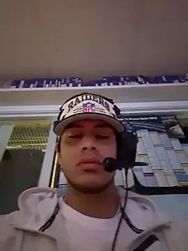 StrokingDaddy4 on StripChat