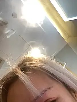 Sunflower-77 on StripChat