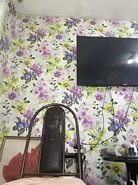 sweetbb15 on StripChat