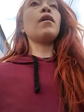 SweetBriana on StripChat 