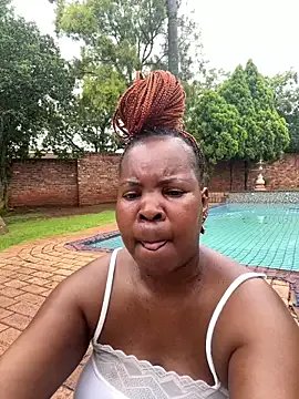 SweetCandy84 on StripChat 