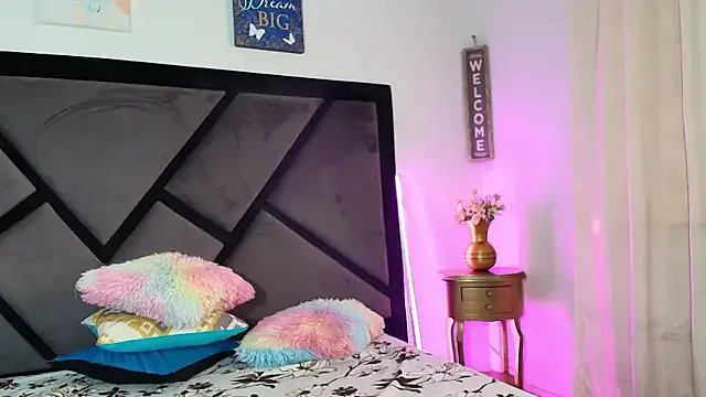 TashaNaughty4u on StripChat