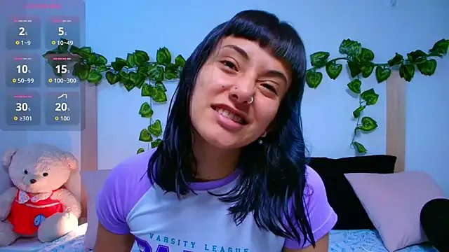 tati_cardenas on StripChat 