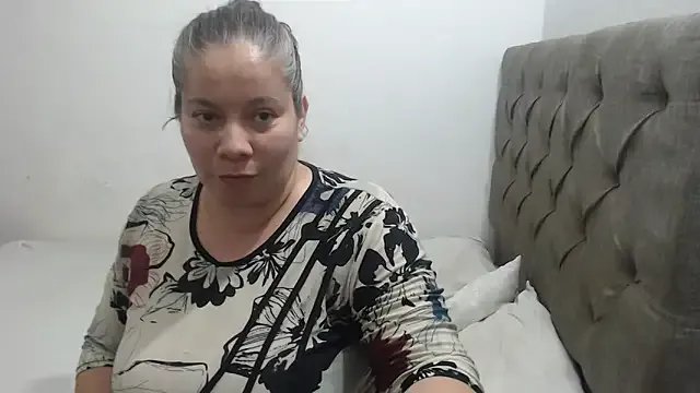 tiffany_horny_1 on StripChat 