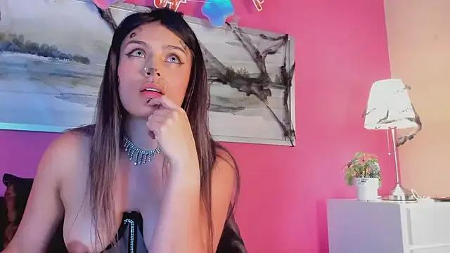 Tiffanysurez_ on StripChat 