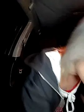 Timide_girl17 on StripChat