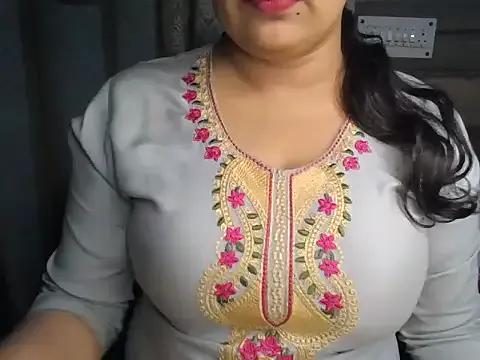 Trezza — oil massage on boobs