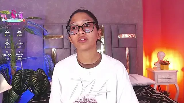 Tyla_Ks on StripChat