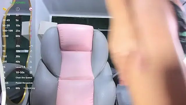 Valentina_slim on StripChat