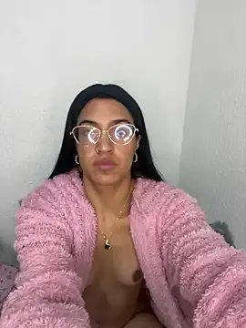 ValentinaEvanz on StripChat