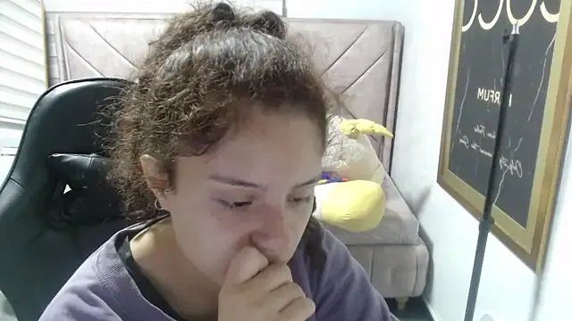 Velvet_Moon_V on StripChat 