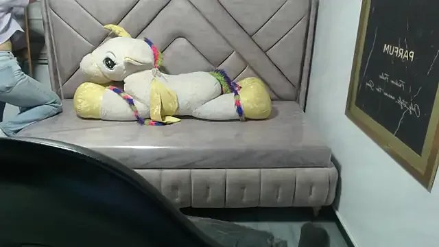 Velvet_Moon_V on StripChat 