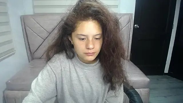 Velvet_Moon_V on StripChat 