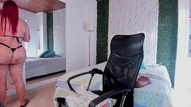 victoria_mooree — PLUG ASS 