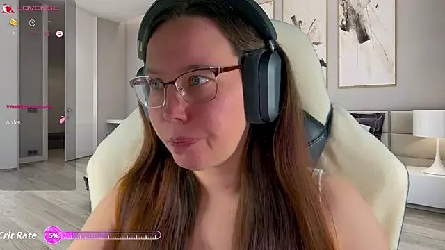 Victoria_Romans on StripChat