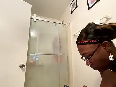 VixenCapri on StripChat